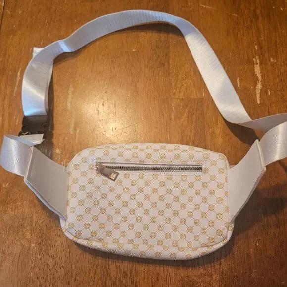 Belt Bag Fanny Pack Crossbody Bag Waist White Gold Adjustable Strap Zip Closure - Picture 6 of 10